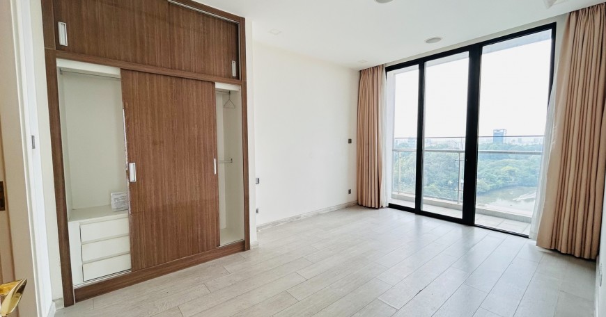 Bán căn hộ chung cao cấp 3 phòng ngủ - Vinhomes Golden River Quận 1, TP.HCM 