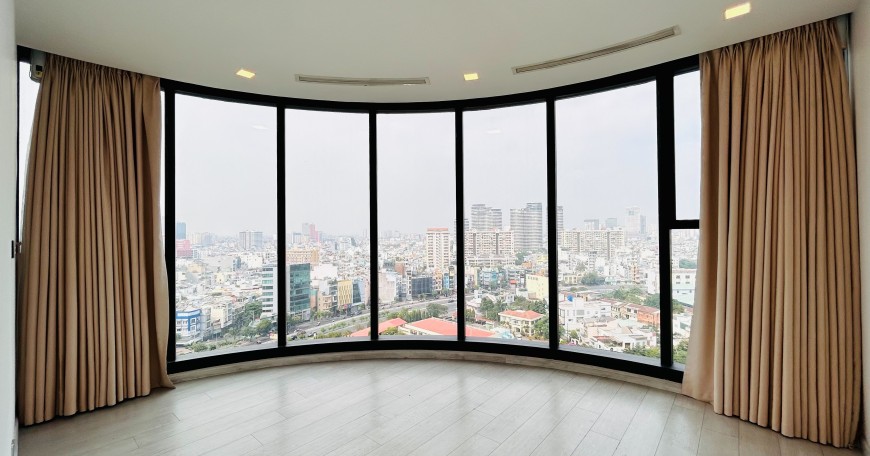 Bán căn hộ chung cao cấp 3 phòng ngủ - Vinhomes Golden River Quận 1, TP.HCM 