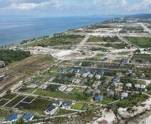 Bank reduces price of 10 land lots in Phu Quoc to collect debt