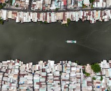 Proposal to Relocate Over 46,000 Homes Along Canals and Rivers in Ho Chi Minh City: Challenges, Plans, and Impacts