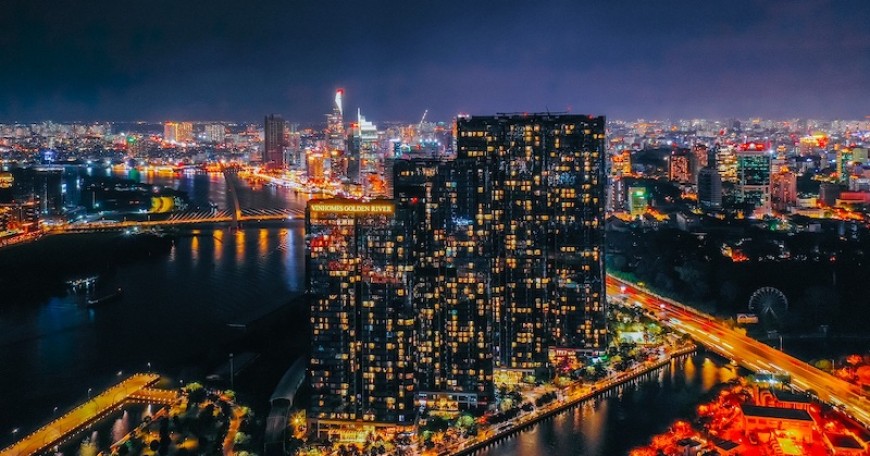 Vinhomes Golden River Apartment | Located in a prime location in District 1, Ho Chi Minh City next to the Saigon River | FTT Land Hotline/ Zalo: 0812991003