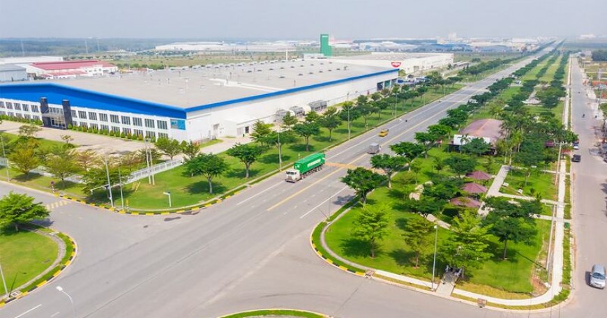 Factory for sale in Binh Duong X Industrial Zone, with 53,000 square meters area, 14 meters high