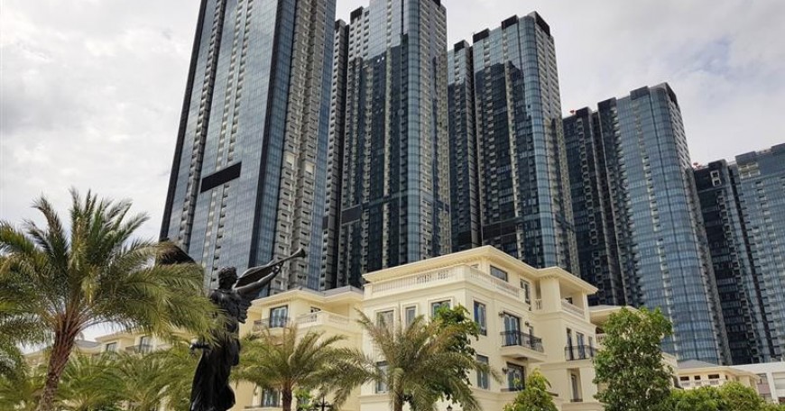 For sale | Vinhome Golden River Apartment in the center of District 1, Ho Chi Minh City, 2 bedrooms FTT Land Real Estate Hotline/Zalo/ ID: 0812991003